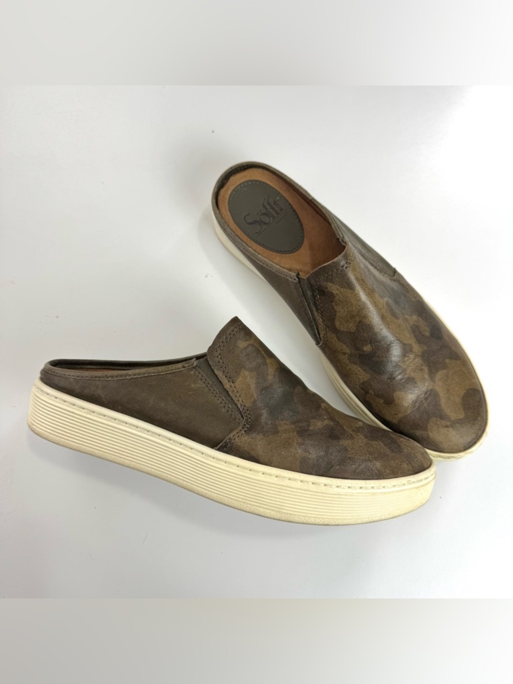 Sofft Womens 7 M Somers III slip-on mule sneakers Green Camouflage leather print